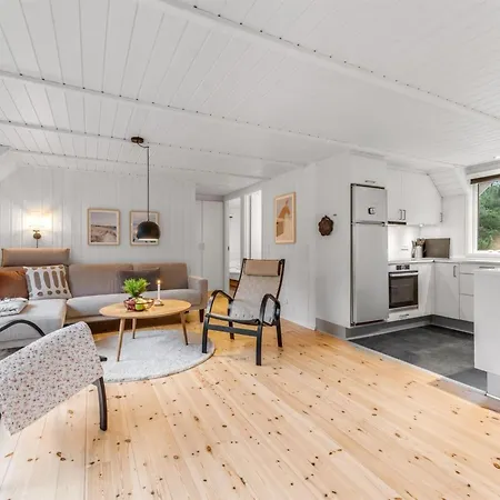 Ginna - 1-3km From The Sea By Interhome Nyaraló *