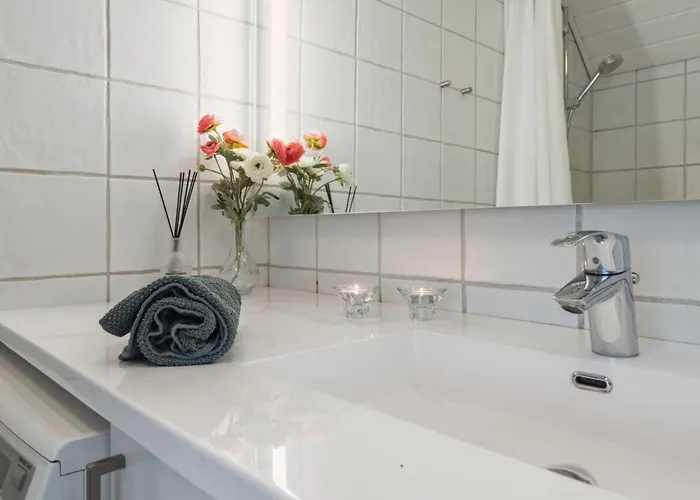 Ginna - 1-3km From The Sea By Interhome